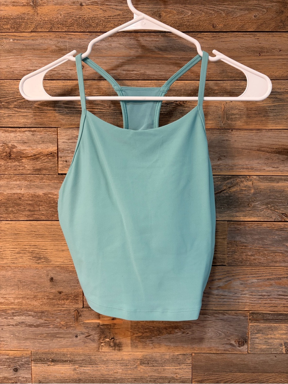 Old Navy Womenโs Aqua Racerback Cropped Tank Top* - size M